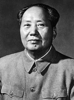 Fotografía de Mao Zedong, ilustración para el tema sobre cómo engaña a gobernantes seculares-políticos del mundo.